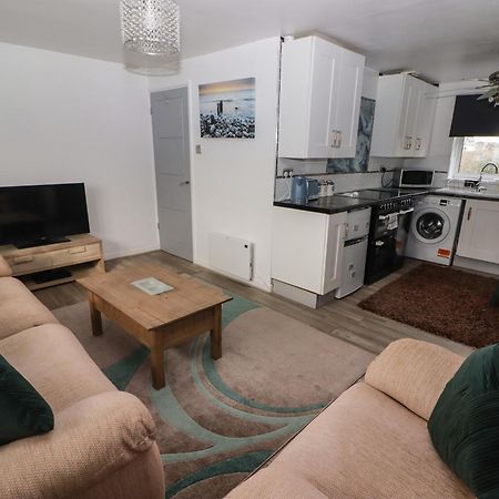 13 Gower Holiday Village Суонси Экстерьер фото